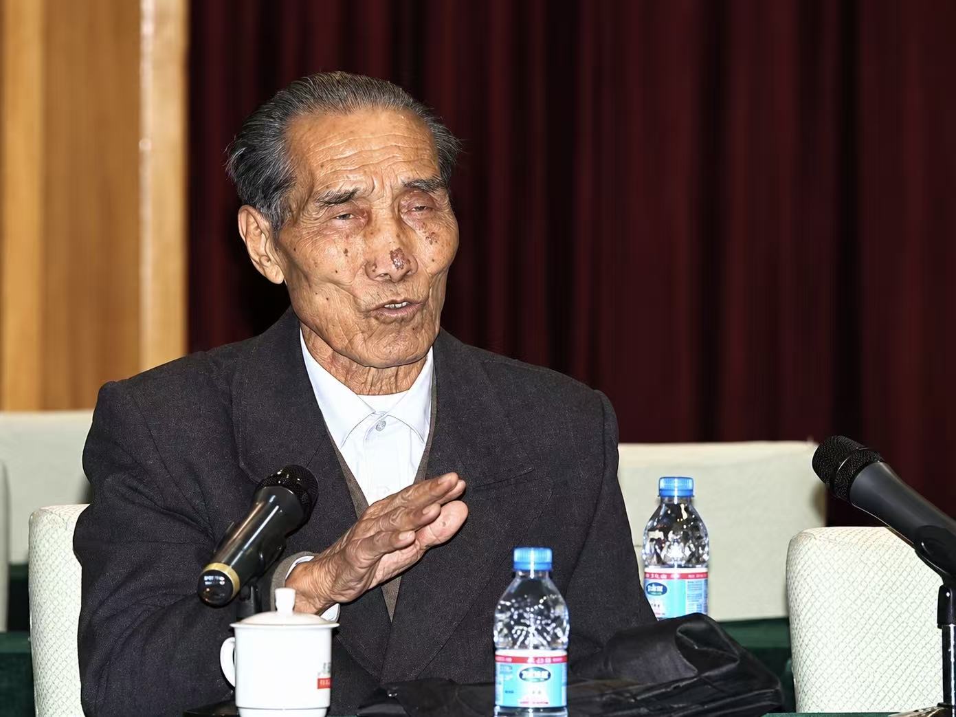 མཁས་པའི་དབང་པོ་མི་ཉག་མགོན་པོ།